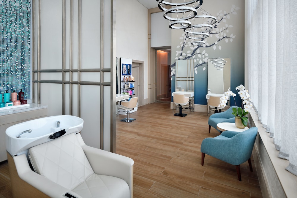 Grand Plaza Mövenpick Media City — Spa in Dubai