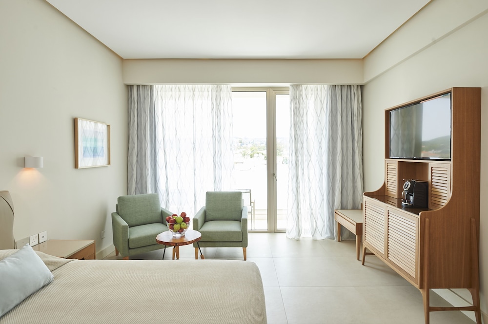 Sunrise Jade - Adults Only — Hotel rooms in Protaras, Famagusta Region