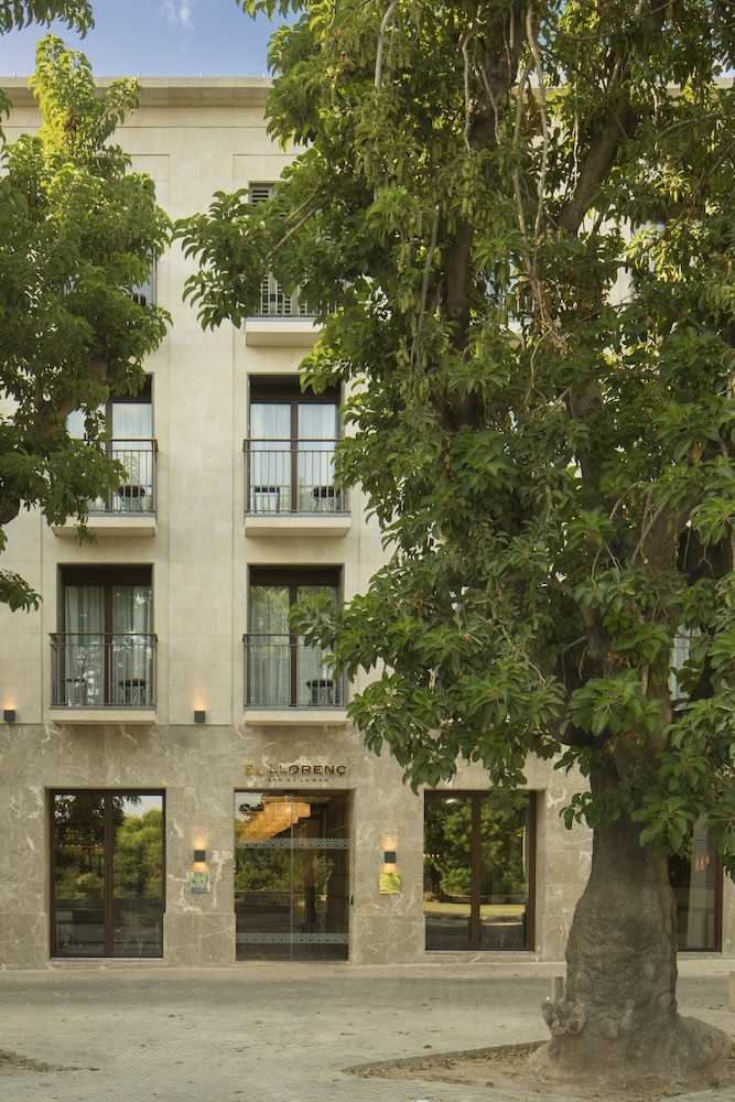 Hotel El Llorenç Parc de la Mar - Adults Only — Hotel building in Palma de Mallorca, Balearic Islands