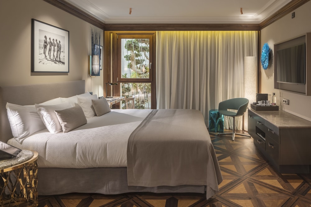 Hotel El Llorenç Parc de la Mar - Adults Only — Hotel rooms in Palma de Mallorca, Balearic Islands