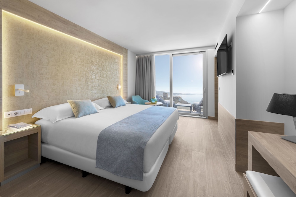 Elba Sunset Mallorca Thalasso Spa — Hotel rooms in Magaluf, Balearic Islands