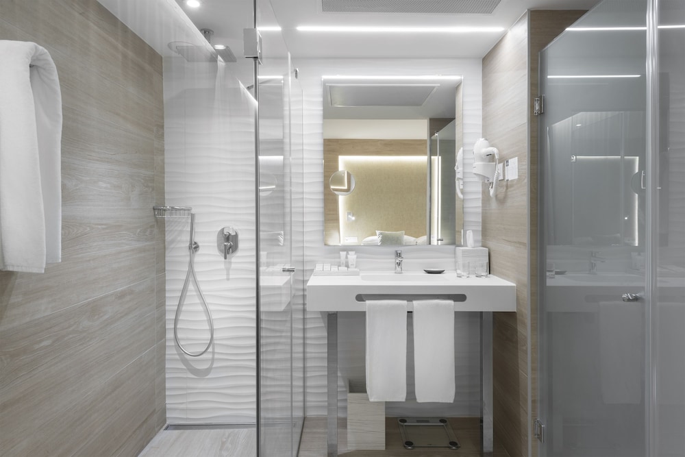 Elba Sunset Mallorca Thalasso Spa — Hotel rooms in Magaluf, Balearic Islands