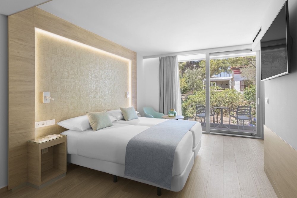 Elba Sunset Mallorca Thalasso Spa — Hotel rooms in Magaluf, Balearic Islands