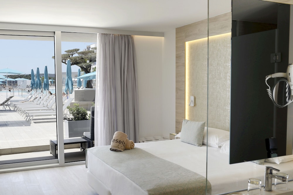 Elba Sunset Mallorca Thalasso Spa — Hotel rooms in Magaluf, Balearic Islands
