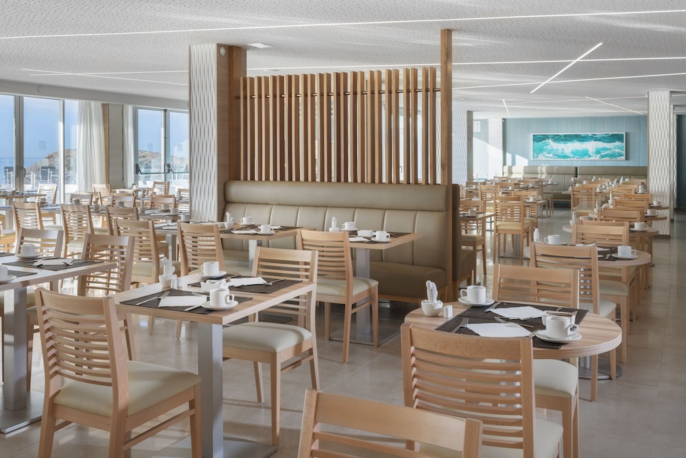Elba Sunset Mallorca Thalasso Spa — Restaurant & bars in Magaluf, Balearic Islands