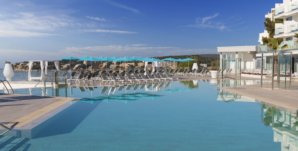 Elba Sunset Mallorca Thalasso Spa — Swimming pool in Magaluf, Balearic Islands