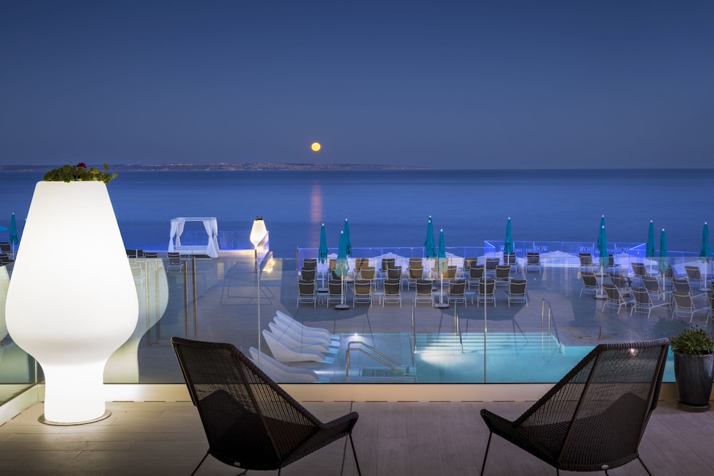 Elba Sunset Mallorca Thalasso Spa — Swimming pool in Magaluf, Balearic Islands