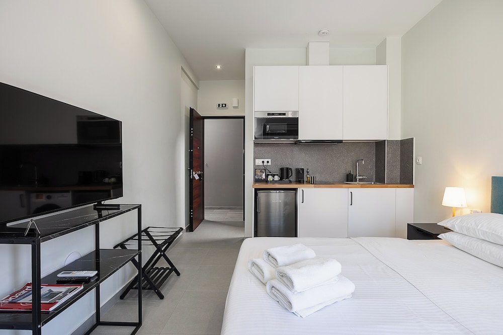 The Omnia Collection Pagrati — Rooms in Athens, Attica