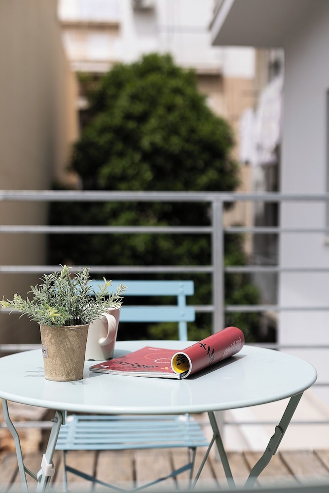 The Omnia Collection Pagrati — Rooms in Athens, Attica
