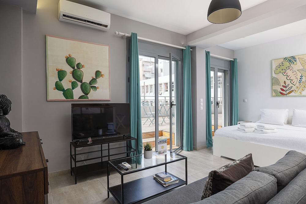 The Omnia Collection Pagrati — Rooms in Athens, Attica