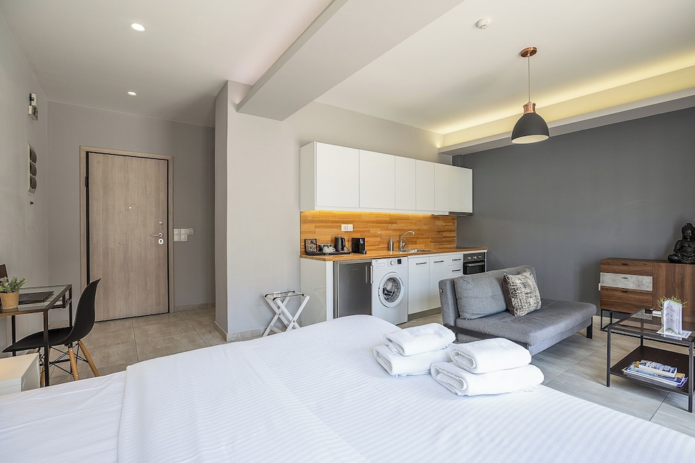 The Omnia Collection Pagrati — Rooms in Athens, Attica