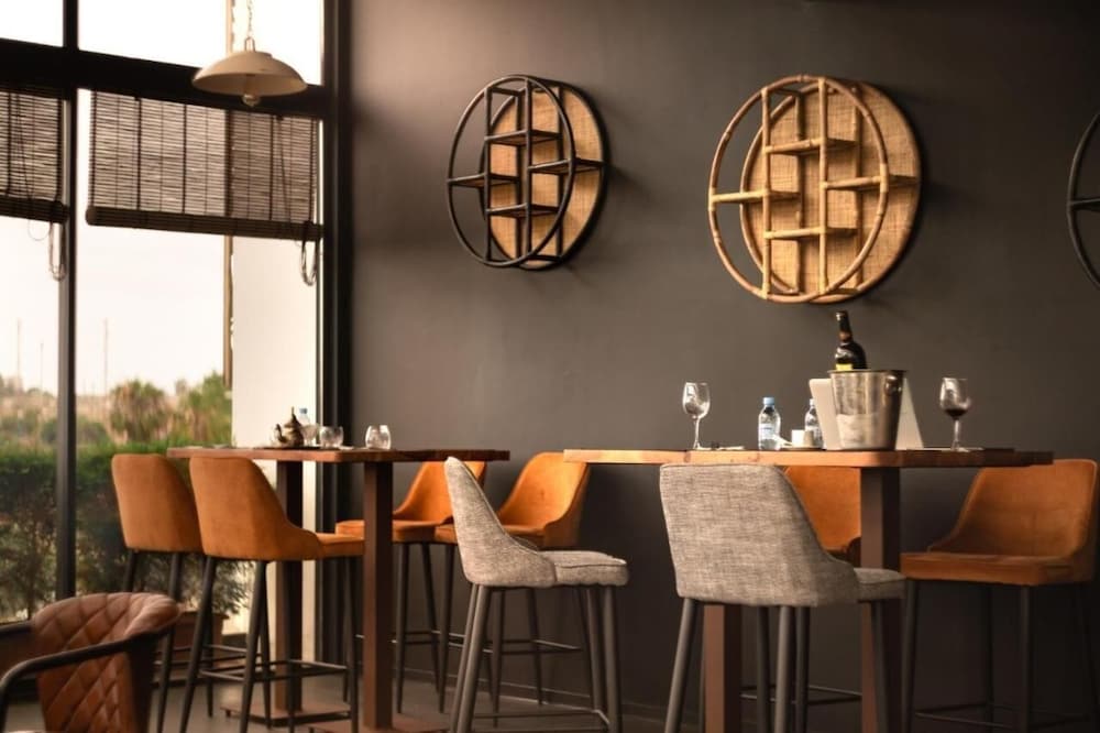 ONOMO Hotel Casablanca Sidi Maarouf — Restaurant & bars in Casablanca