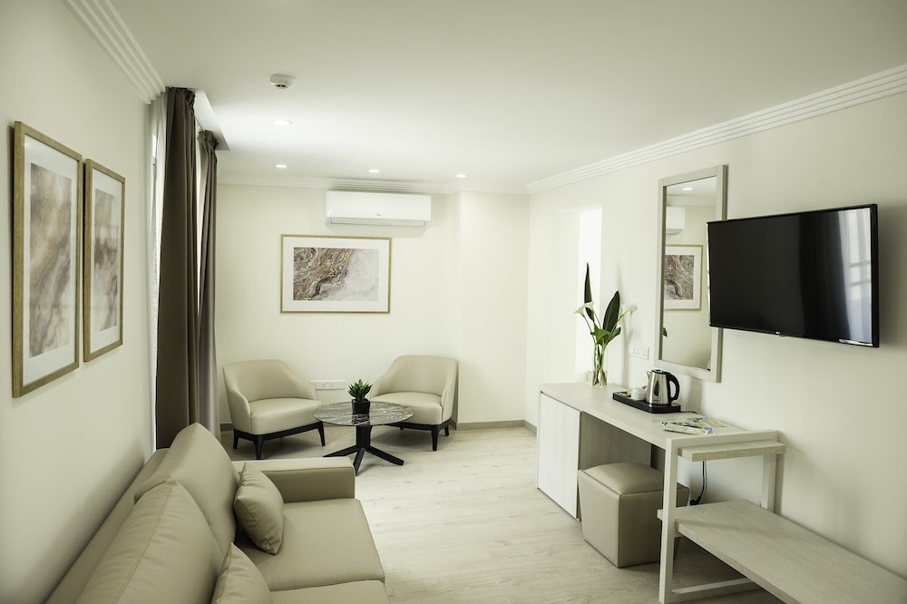 Roseum Boutique Hotel — Hotel rooms in Larnaca, Larnaca Region