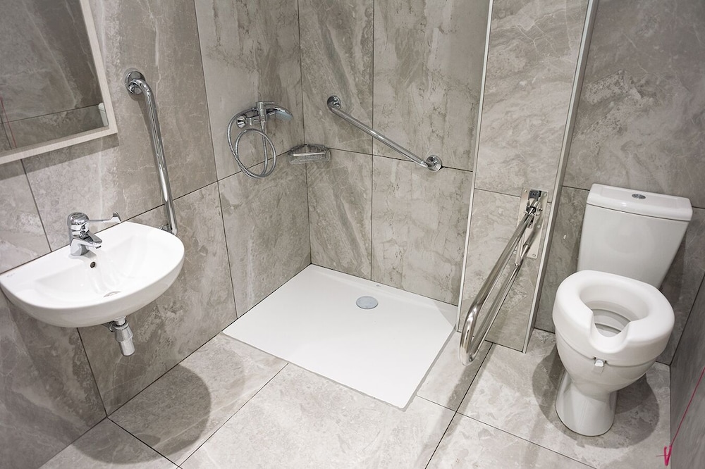 Roseum Boutique Hotel — Hotel rooms in Larnaca, Larnaca Region