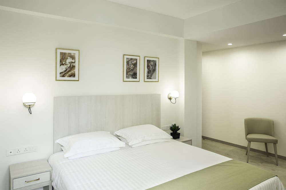 Roseum Boutique Hotel — Hotel rooms in Larnaca, Larnaca Region