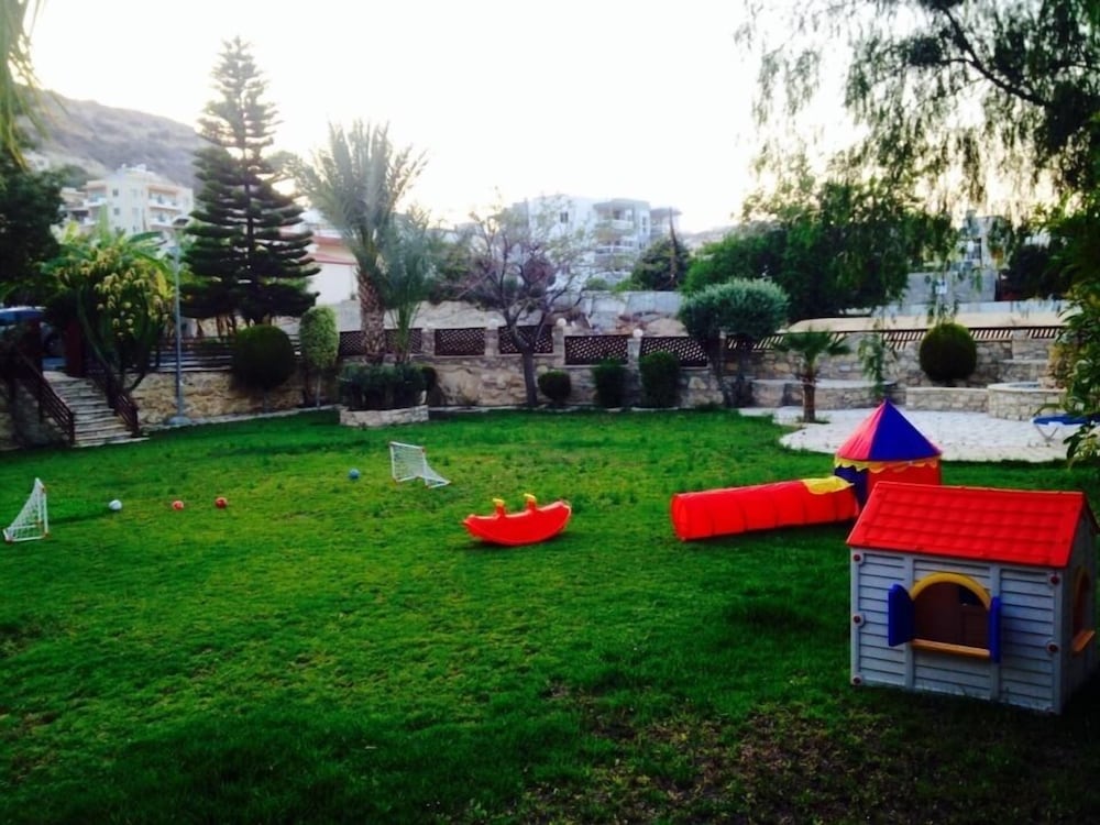 Moniatis Hotel — Attractions for children in Limassol, Limassol Region