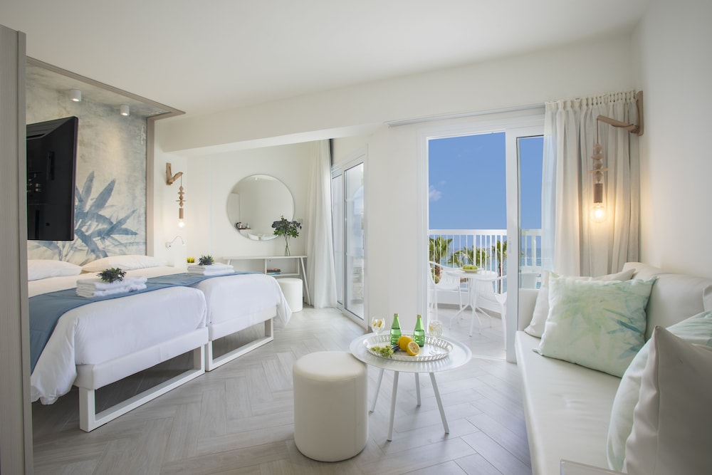 Infinity Blu - Designed for Adults — Hotel rooms in Protaras, Famagusta Region