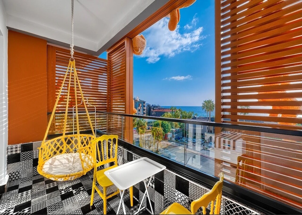 Anjeliq Downtown Boutique Hotel — Hotel rooms in Alanya