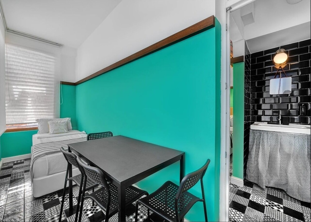 Anjeliq Downtown Boutique Hotel — Hotel rooms in Alanya