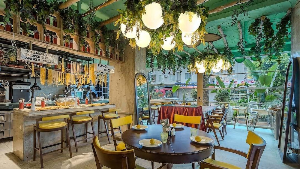 Anjeliq Downtown Boutique Hotel — Restaurant & bars in Alanya