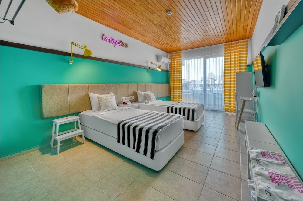 Anjeliq Downtown Boutique Hotel — Hotel rooms in Alanya