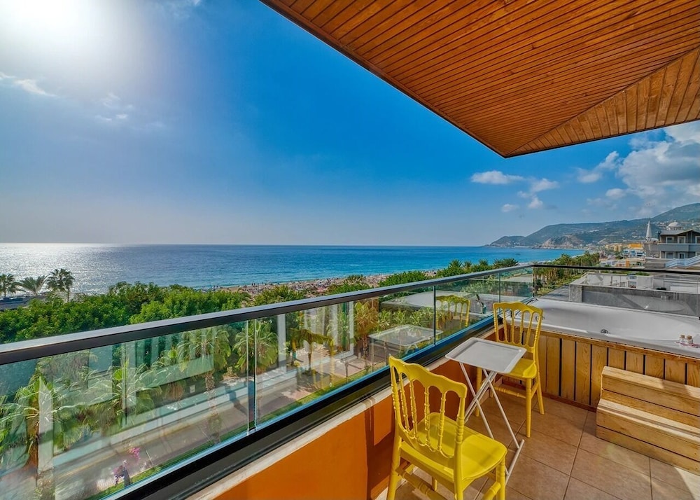 Anjeliq Downtown Boutique Hotel — Hotel rooms in Alanya