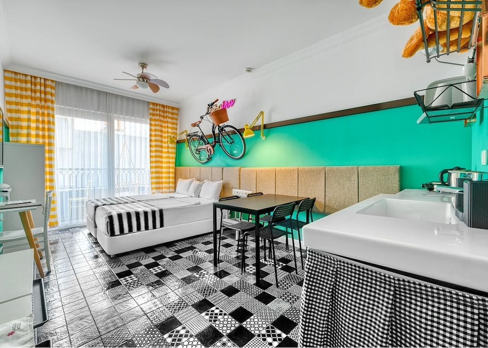 Anjeliq Downtown Boutique Hotel — Hotel rooms in Alanya