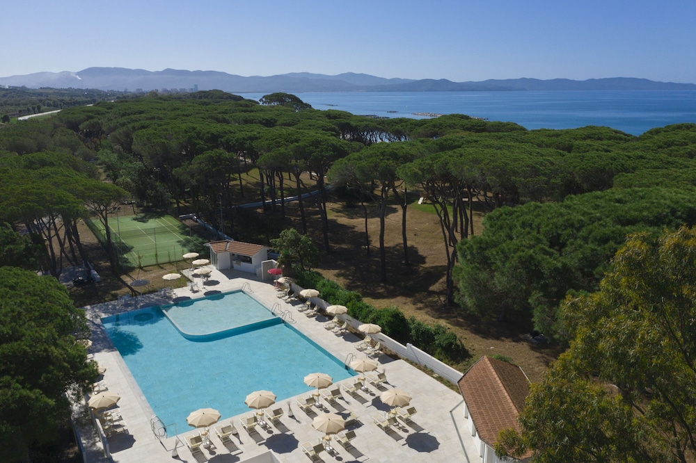 The Sense Experience Resort - Preferred Hotels & Resorts — Swimming pool in Follonica, Tuscany