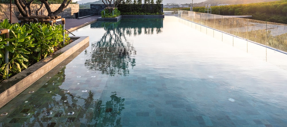 Ramada Plaza by Wyndham Chao Fah — Swimming pool in Chalong, Phuket Province