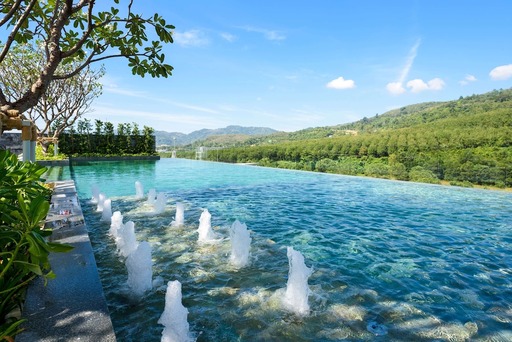 Ramada Plaza by Wyndham Chao Fah — Swimming pool in Chalong, Phuket Province