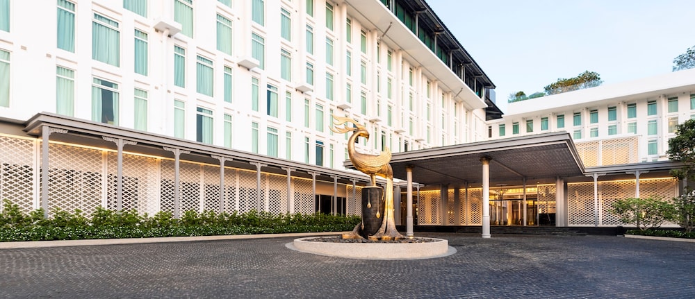 Ramada Plaza by Wyndham Chao Fah — Hotel building in Chalong, Phuket Province