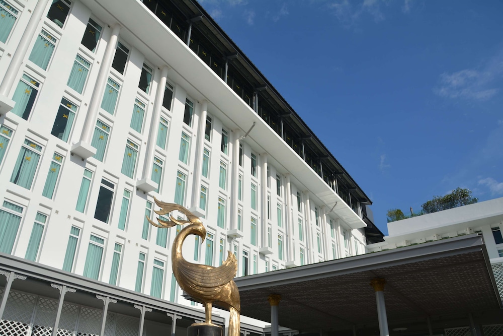 Ramada Plaza by Wyndham Chao Fah — Hotel building in Chalong, Phuket Province
