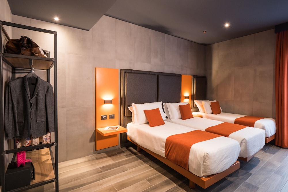 J24 Hotel Milano - zdjęcie 3