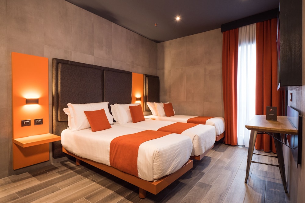 J24 Hotel Milano — Hotel rooms in Milan, Lombardy