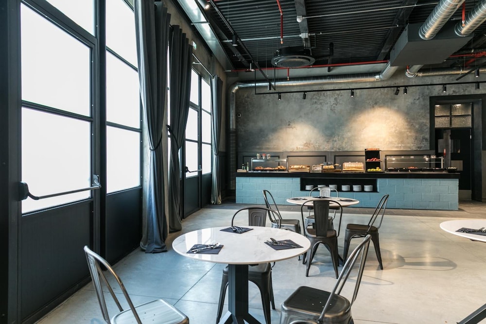 J24 Hotel Milano — Restaurant & bars in Milan, Lombardy