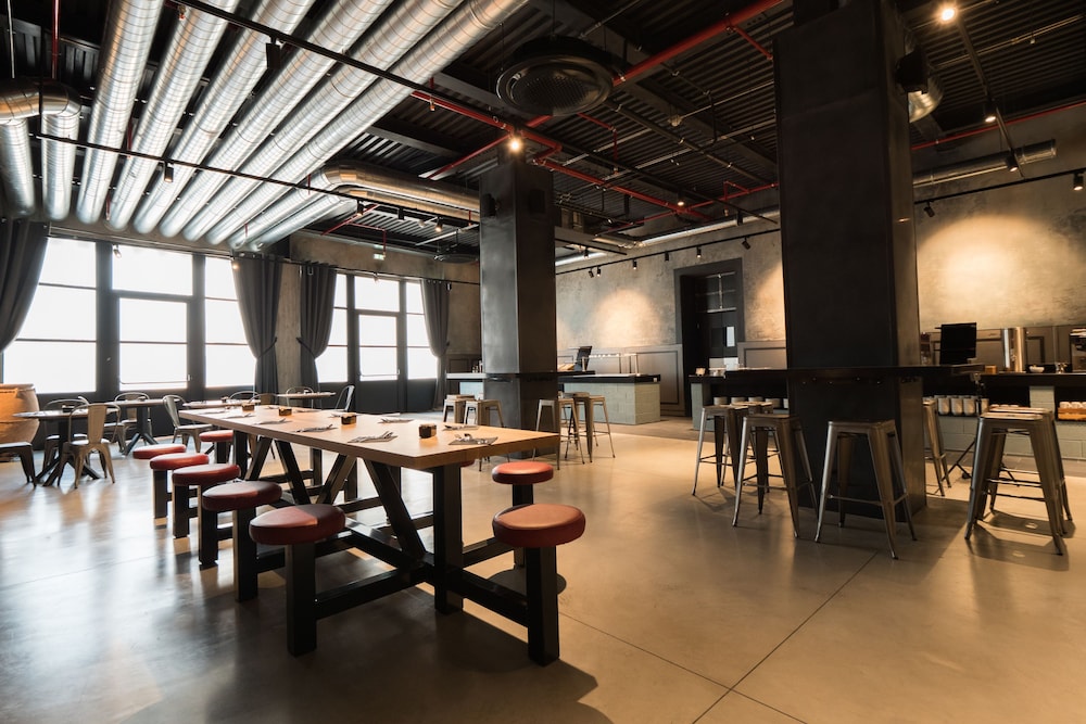 J24 Hotel Milano — Restaurant & bars in Milan, Lombardy