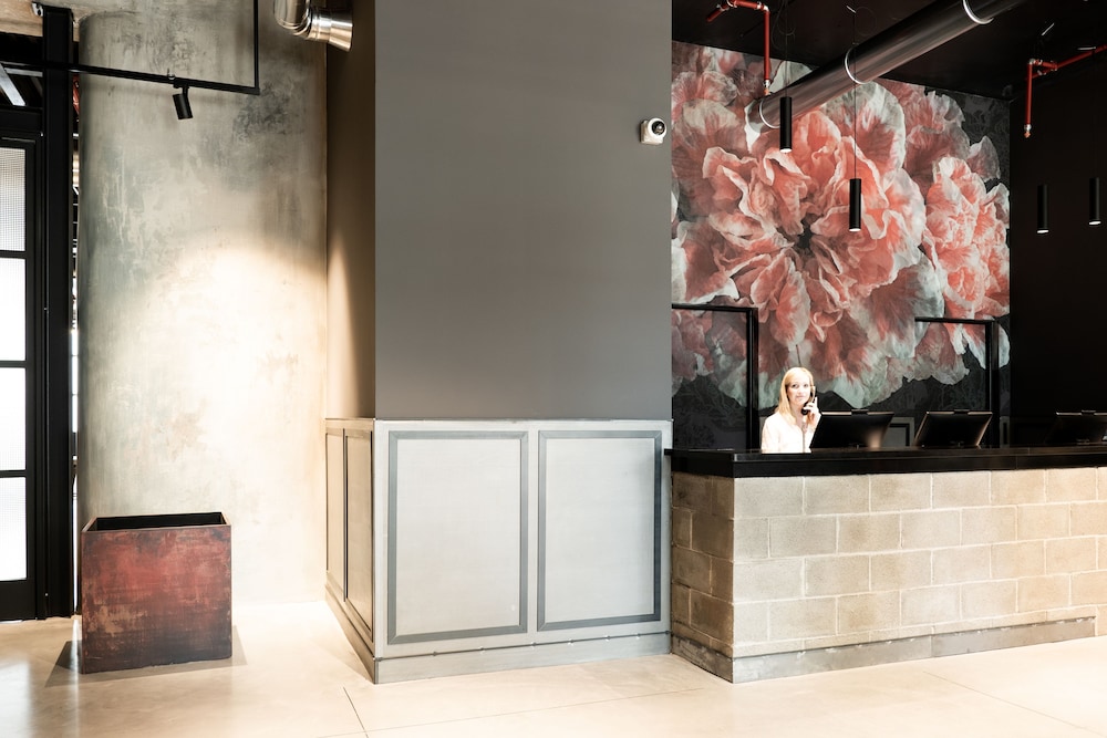 J24 Hotel Milano — Hotel building in Milan, Lombardy