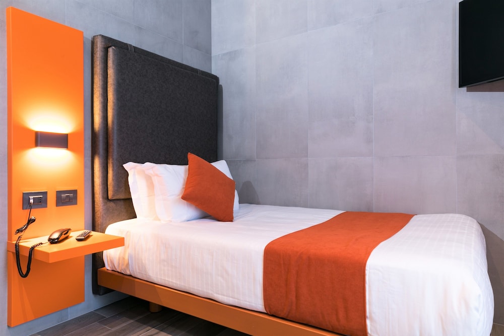 J24 Hotel Milano — Hotel rooms in Milan, Lombardy