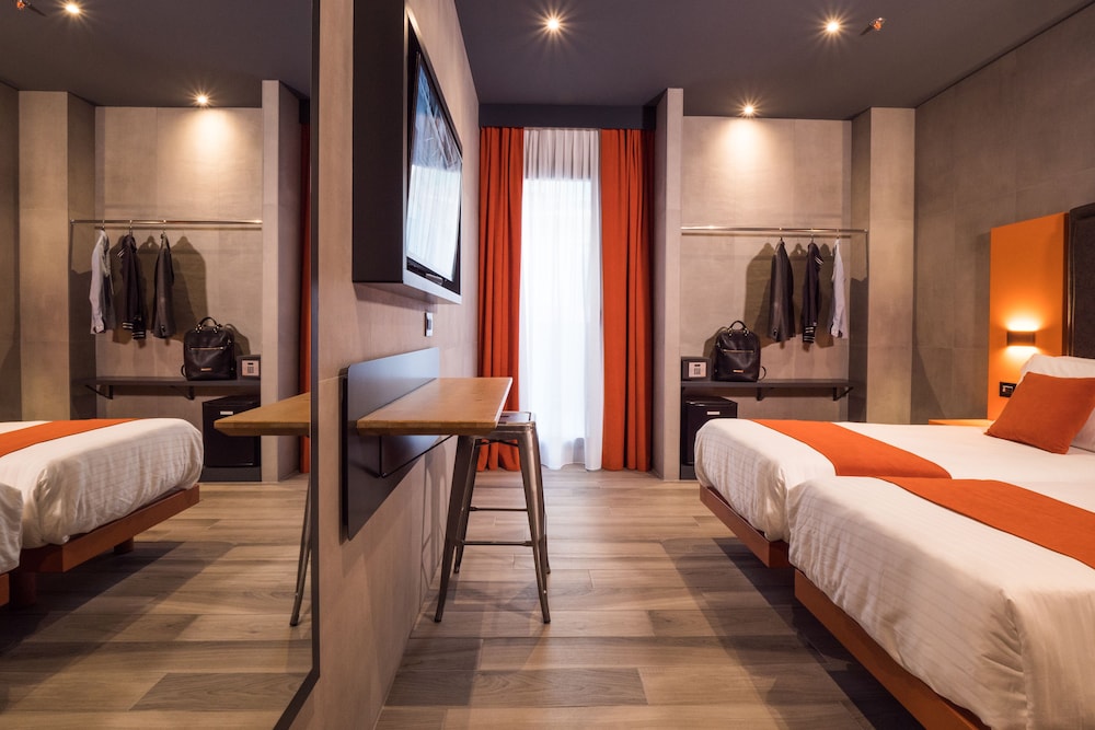 J24 Hotel Milano — Hotel rooms in Milan, Lombardy