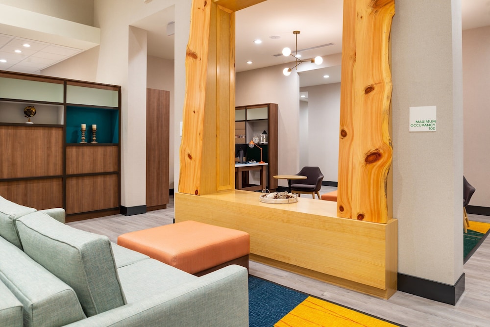 Holiday Inn & Suites Orlando I-Drive Theme Parks by IHG — Hotel rooms in Orlando, Florida