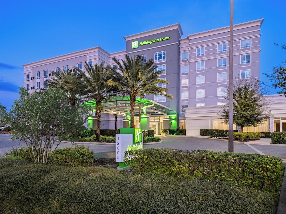 Holiday Inn & Suites Orlando I-Drive Theme Parks by IHG — Hotel building in Orlando, Florida
