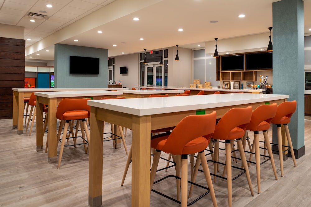Holiday Inn & Suites Orlando I-Drive Theme Parks by IHG — Restaurant & bars in Orlando, Florida