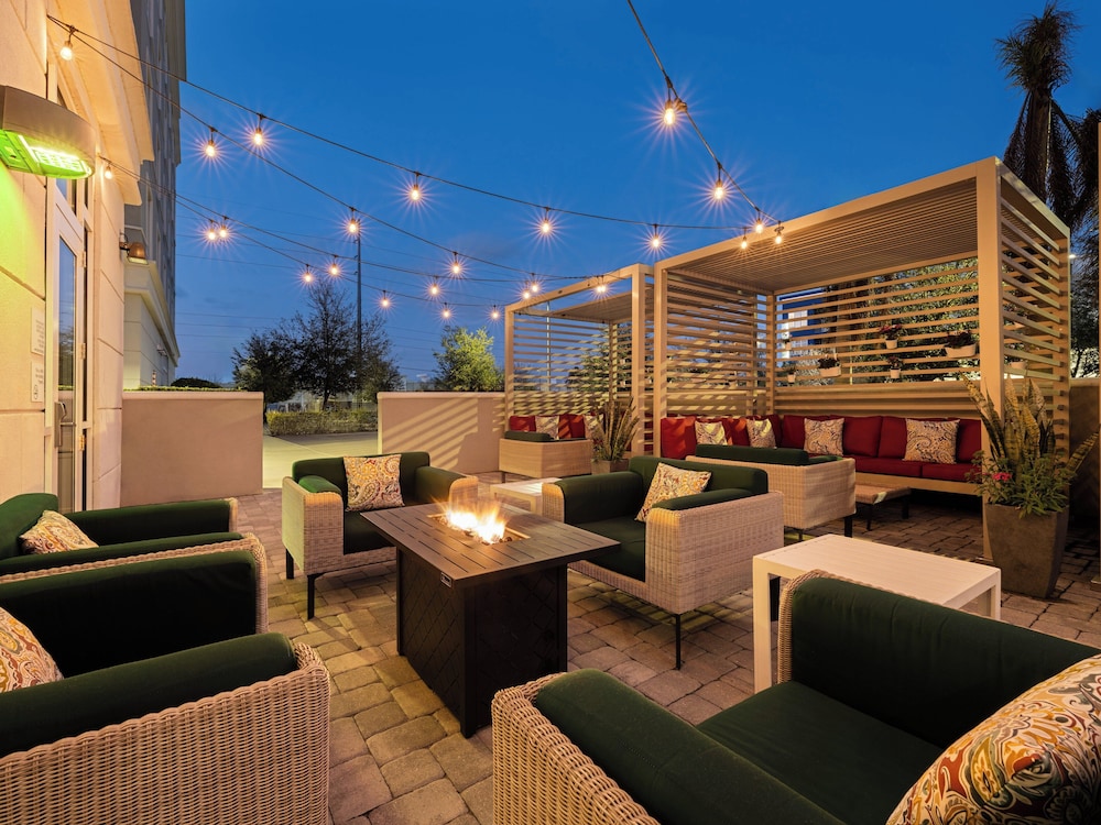 Holiday Inn & Suites Orlando I-Drive Theme Parks by IHG — Restaurant & bars in Orlando, Florida