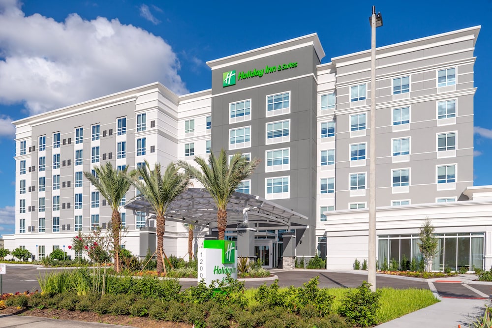 Holiday Inn & Suites Orlando I-Drive Theme Parks by IHG — Main photo in Orlando, Florida