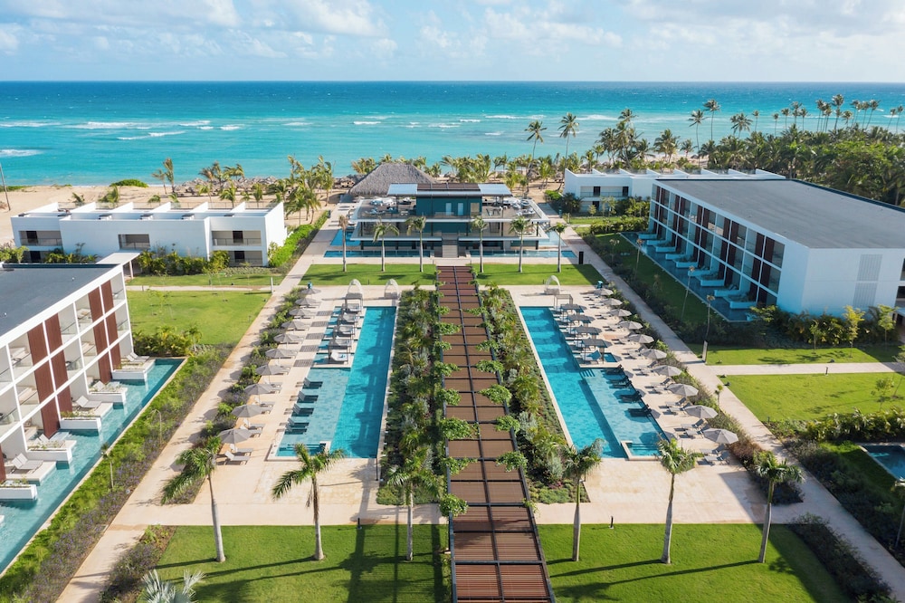 Live Aqua Punta Cana - All Inclusive - Adults Only — Swimming pool in Uvero Alto, La Altagracia