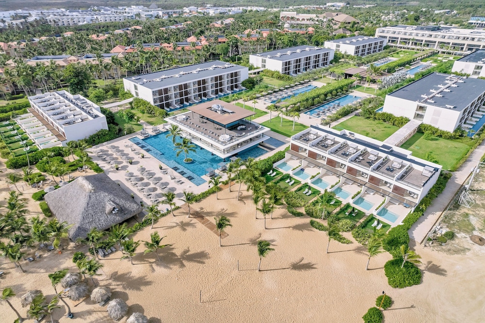 Live Aqua Punta Cana - All Inclusive - Adults Only — Swimming pool in Uvero Alto, La Altagracia