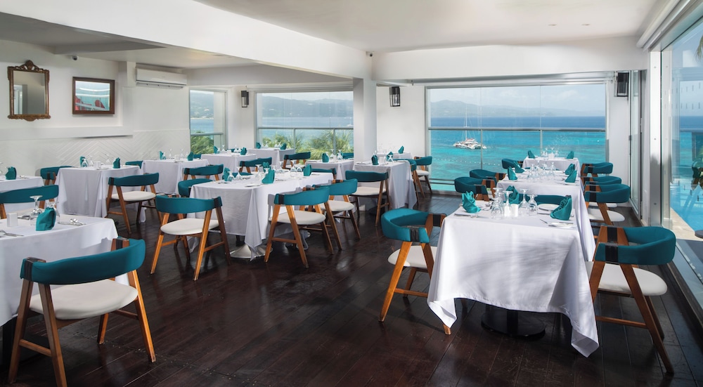 S Hotel Montego Bay - Luxury Boutique All Inclusive Hotel — Restaurant & bars in Montego Bay