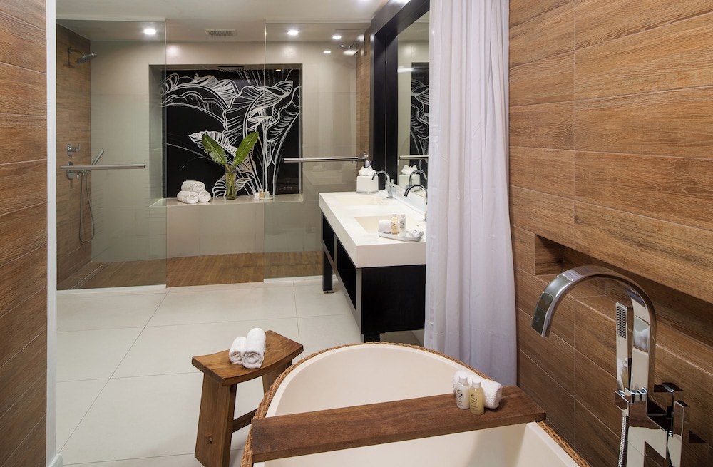 S Hotel Montego Bay - Luxury Boutique All Inclusive Hotel — Hotel rooms in Montego Bay