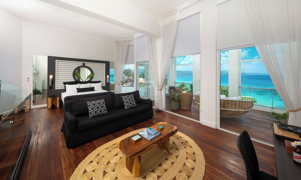 S Hotel Montego Bay - Luxury Boutique All Inclusive Hotel — Hotel rooms in Montego Bay