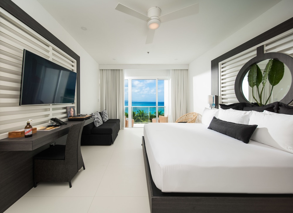S Hotel Montego Bay - Luxury Boutique All Inclusive Hotel — Hotel rooms in Montego Bay